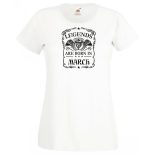 A legendák márciusban születnek női rövid ujjú póló