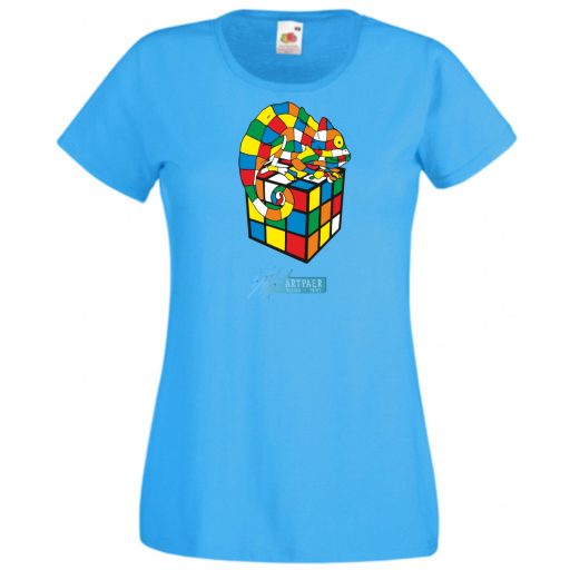 Kaméleon és a mágikus Rubik kocka női rövid ujjú póló