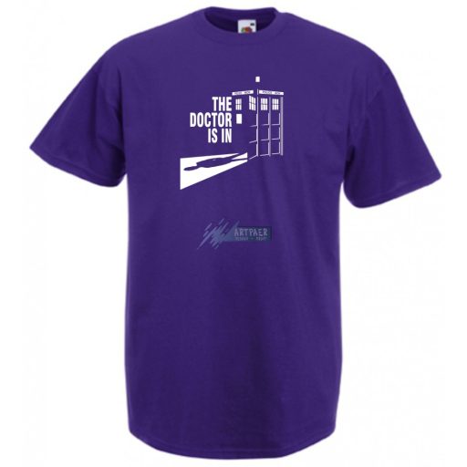 The Dr Who Is In - Police Box férfi rövid ujjú póló