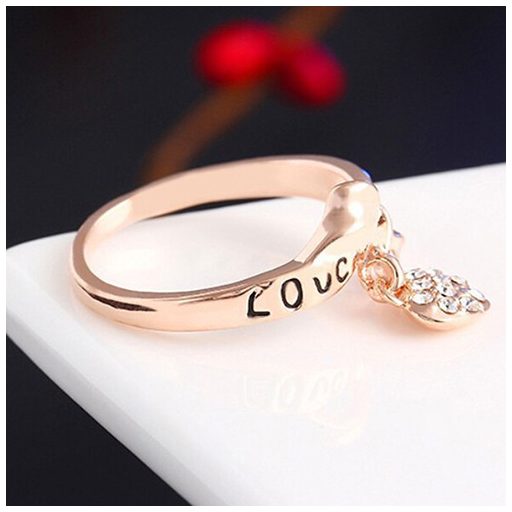 18k rózsa aranyozott gyűrű LOVE, szivecskés fityegő mintás CZ kristály gyűrű