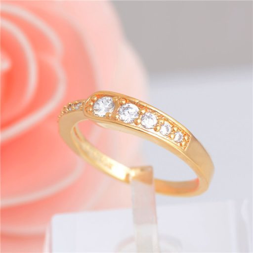 18K aranyozott gyűrű czirkonium kristályal