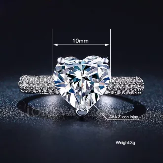 Rhodium platted gyűrű szív alakú kristály