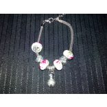 Porcelán és fém szív forma charm karkötő