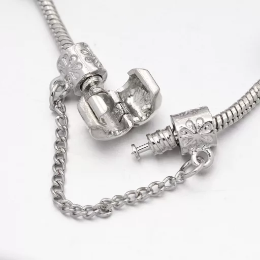 Rózsaszín csillogó virágos függő charm Pandora stílusú karkötő