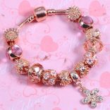 Rózsa aranyozott, virágos, rózsaszín kristályos üveg és fém charm Pandora stílusú karkötő