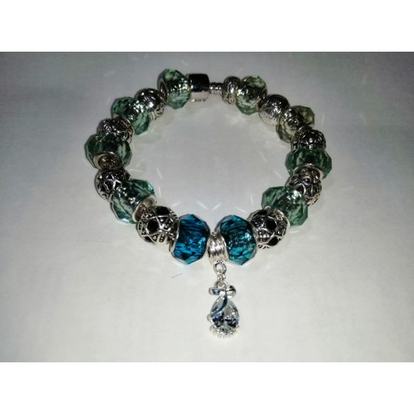 Ezüst színű, tengerszín üvegkristály (kék és halvány zöld), fém charm Pandora stílusú karkötő