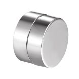 Mágneses rögzítésű punk rock ezüst fülbevaló 12 mm-es (1 pár)