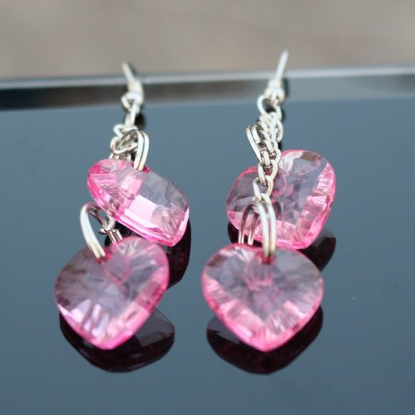 Rózsaszín szívecskés fülbevaló (1 pár)