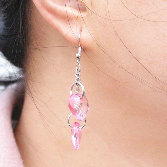 Rózsaszín szívecskés fülbevaló (1 pár)