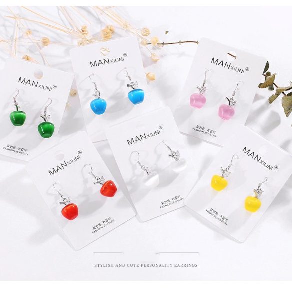 Alma alakú, kék színű macskaszem fülbevaló (1 pár)