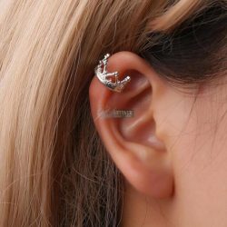   Szív mintás korona hamis piercing fülbevaló fülkagylóra