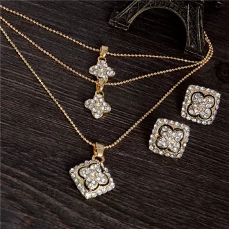   Gold filled nyaklánc, fülbevaló opal és ausztria kristályokkal díszítve négyszög forma