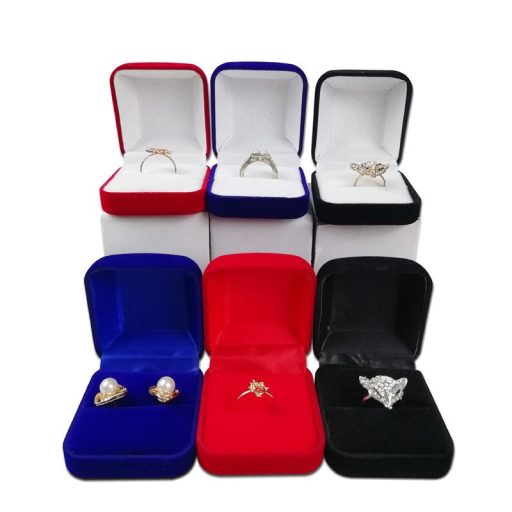 Díszdoboz bizsukhoz, ékszerekhez királykék-fehér