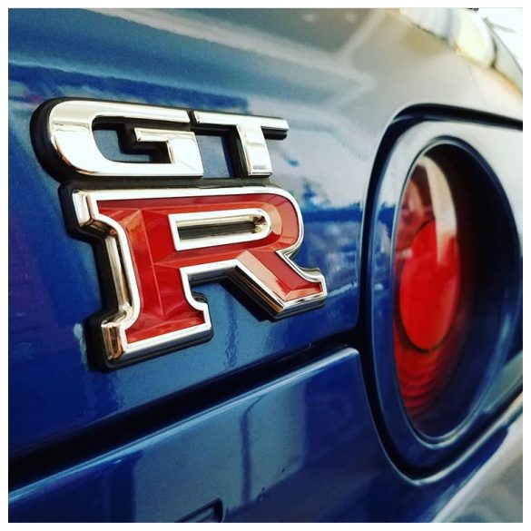 3D autó matrica Nissan GTR