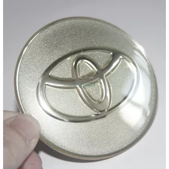   3D autó Toyota ezüst felniközép kupak matrica (4 db) 65 mm, alumínium keménygyantás