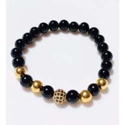   Ásvány karkötő fekete ónix - fekete köves cirkónium gömb és aranyszínű köztes