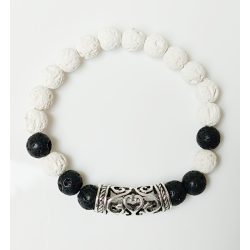   Ásvány karkötő fehér és fekete lávakő, hosszúkás metál charm-mal