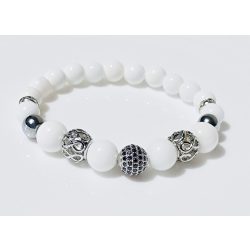   Ásvány karkötő tridacna, fekete CZ mikro kristályos ezüst színű gömb és végtelen mintával csipkézett charm