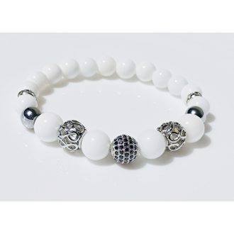   Ásvány karkötő tridacna, fekete CZ mikro kristályos ezüst színű gömb és végtelen mintával csipkézett charm