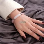 Ásvány karkötő rózsakvarc charm