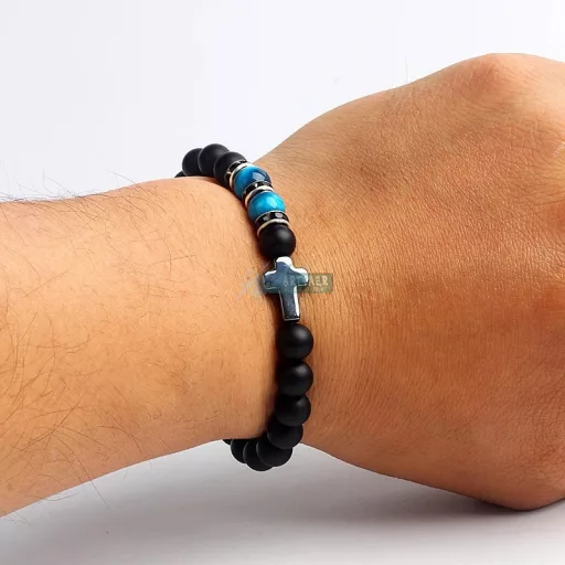 Kék tigrisszem - matt fekete ónix - hematit kereszttel - ásvány karkötő