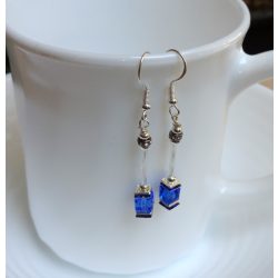 Modern kék kocka üvegkristály fülbevaló (1 pár)