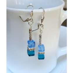   Modern tenger kék - égkék kocka üvegkristály ezüst színű fülbevaló (1 pár)