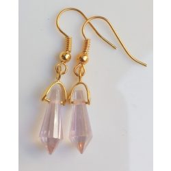   Halvány rózsaszín lógó fülbevaló arany színű akasztóval (1 pár)