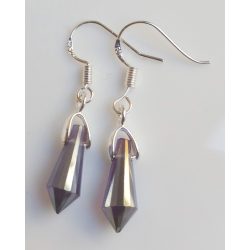  Ibolya színű színjátszó lógó fülbevaló ezüst színű akasztóval (1 pár)