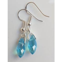   Égszínkék csepp alakú fülbevaló ezüstszínű akasztóval (1 pár)