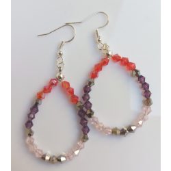   Színjátszó bicone kristályüveg fülbevaló ezüstözött akasztóval (1 pár)