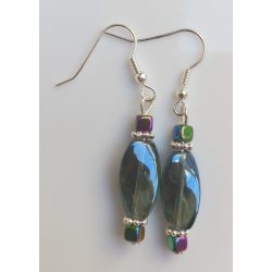   Színjátszó acélkék kristályüveg fülbevaló ezüst színű akasztóval (1 pár)