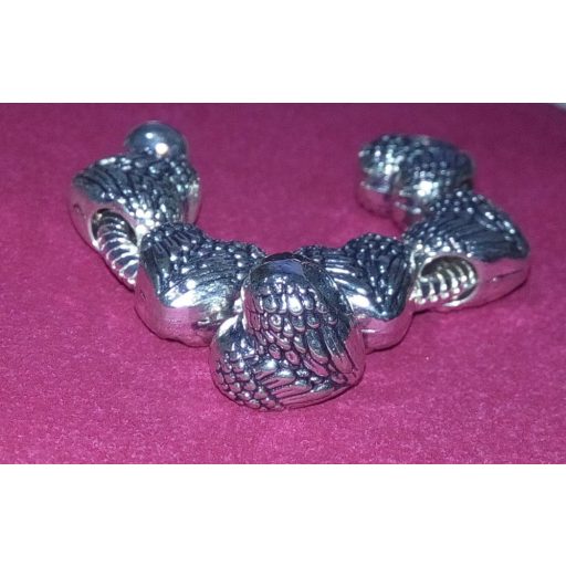 Angyalszárny mintás, szívforma, fém, ezüst színű charm