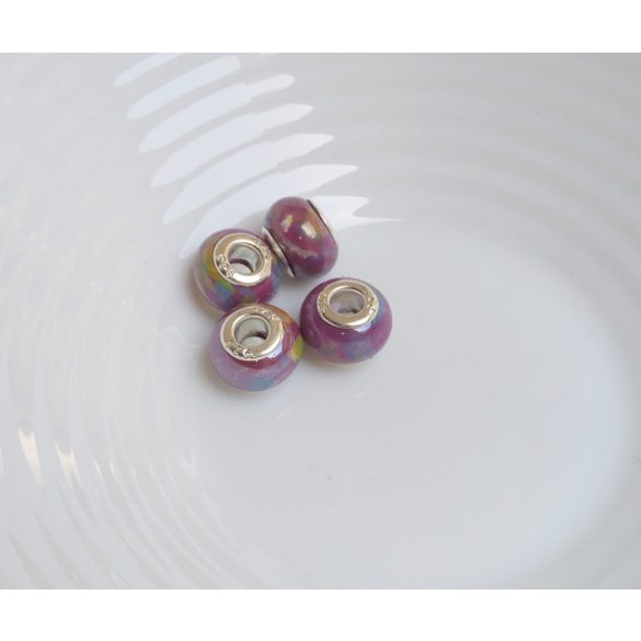 Kézzel készített porcelán gyöngyök márványos lila charm