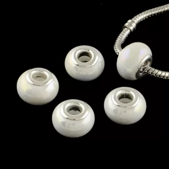   Kézzel készített porcelán gyöngyök gyöngyházfényű fehér charm